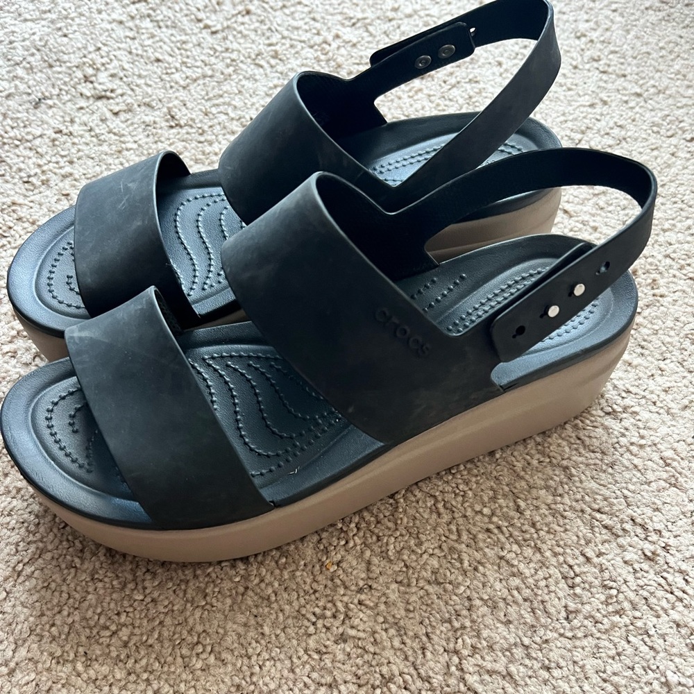 COPY - Croc platform sandals